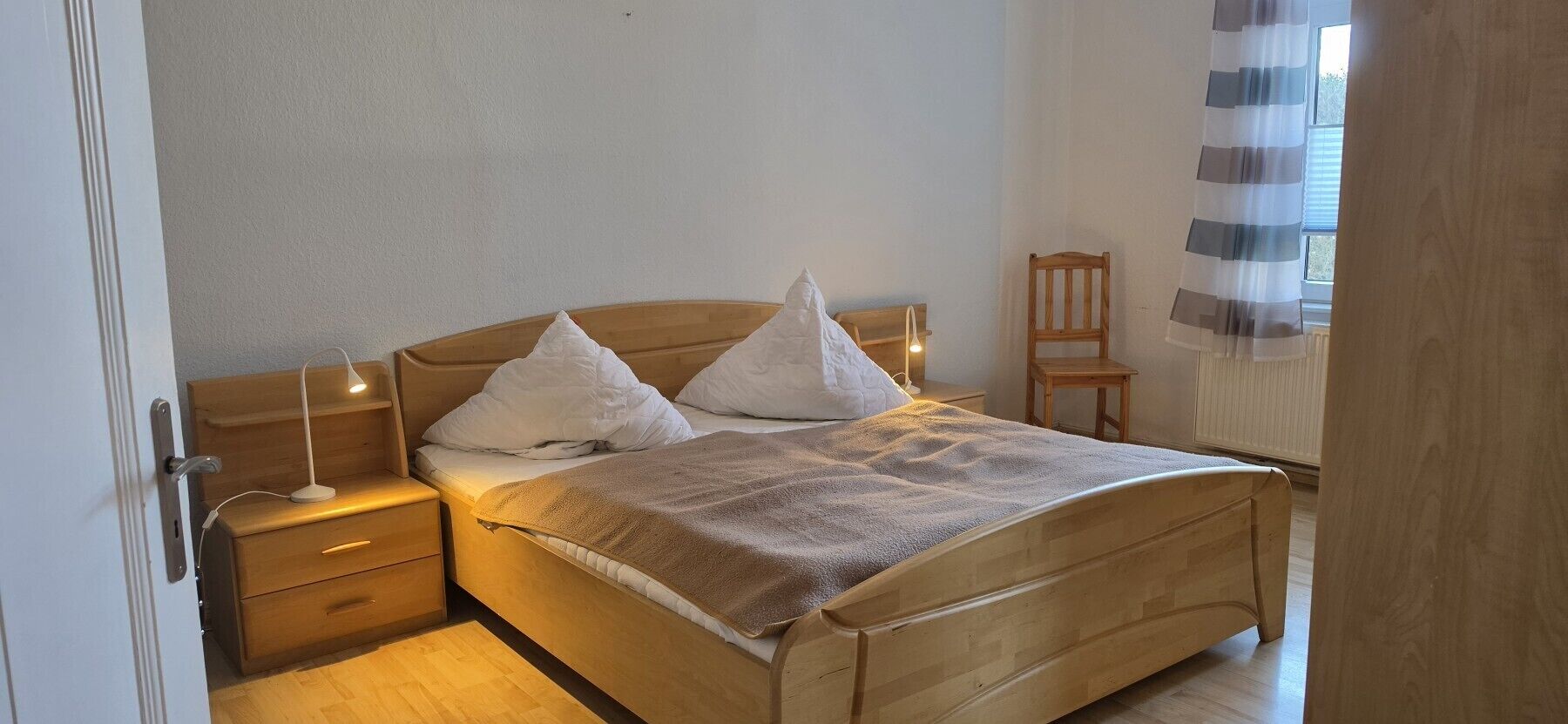 Wifi gratis y ropa de cama 