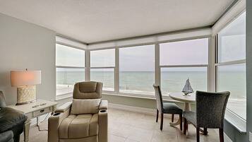 Condo, Multiple Beds (Madeira Vista 406) | Living area