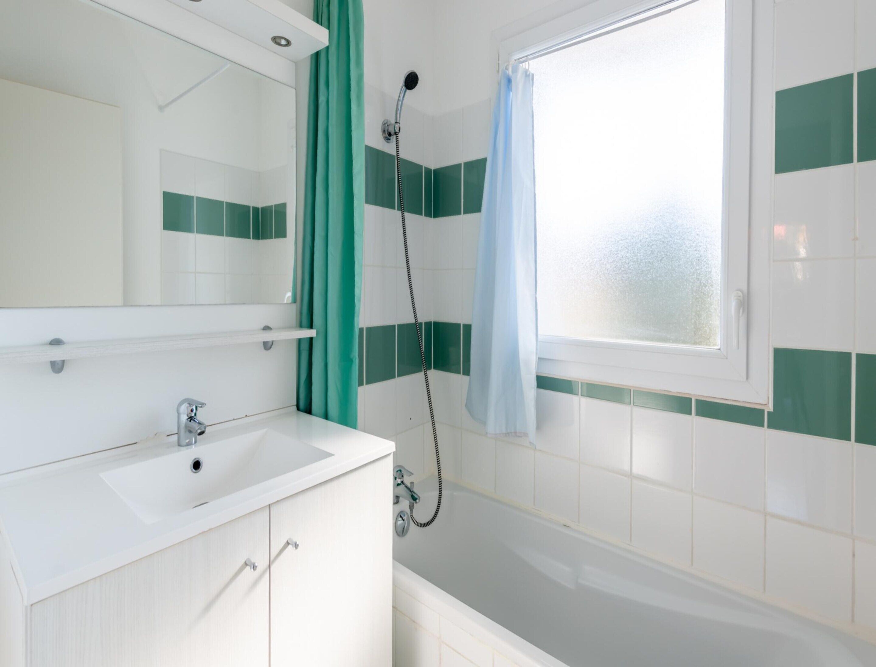 Rumah | Kamar mandi | Bathtub
