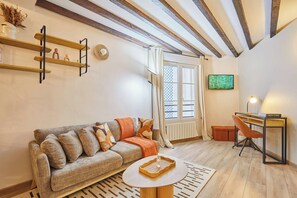 Apartment | Living area - Apartement Saint Germain des Pres (Paris)