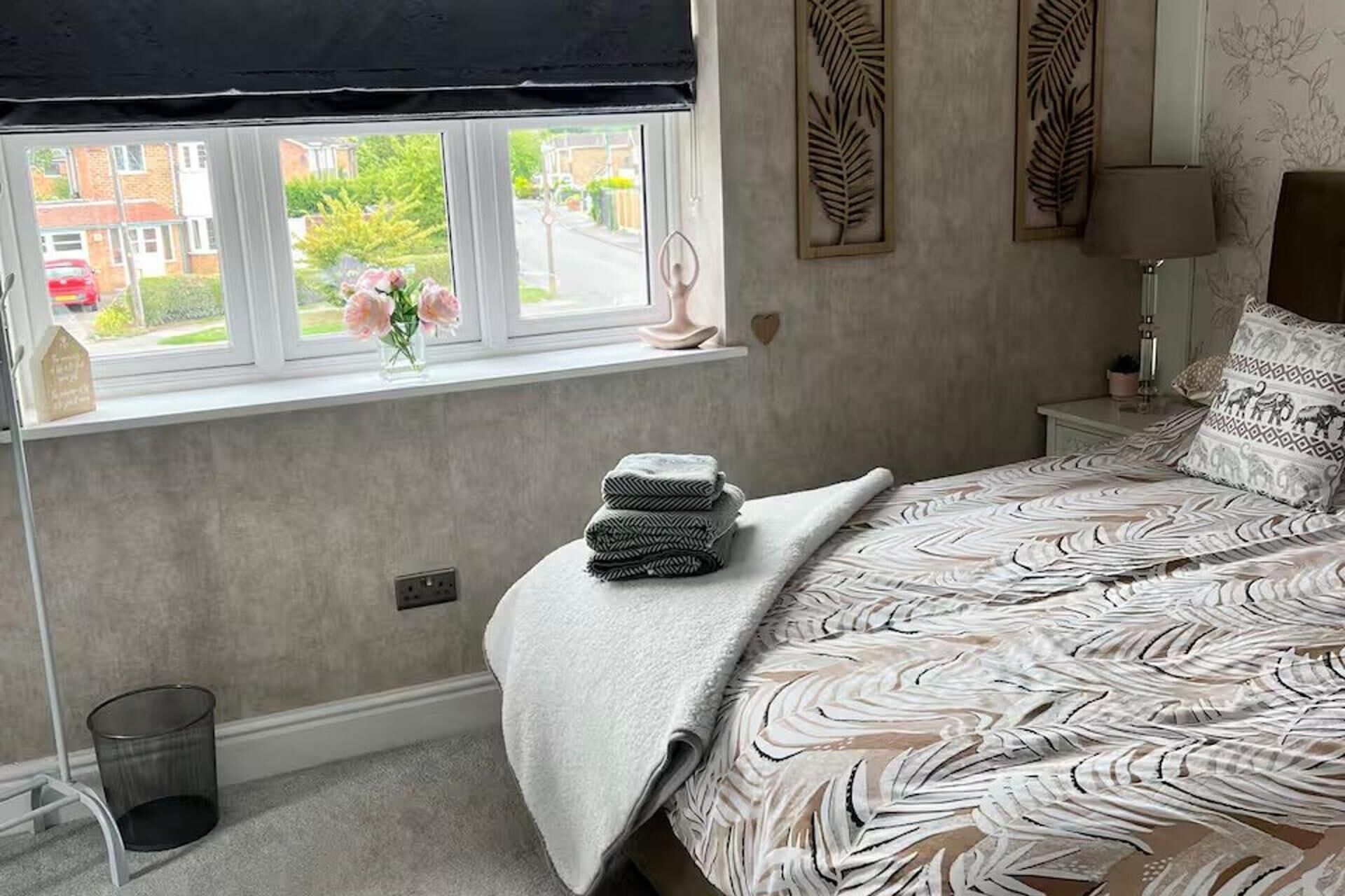 3 bedrooms, iron/ironing board, free WiFi, bed sheets