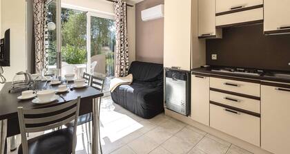 2 BR Coastal Villa in Solenzara