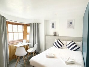 Habitación doble, baño privado | Wifi gratis 