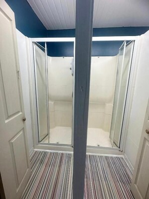 Triple Room, Shared Bathroom | Bathroom | Hair dryer, towels