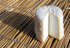 Food and drink - Vrbo Property (Limalonges)