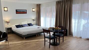 Apartment | 3 bedrooms, bed sheets