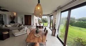 Interior - Provencal villa with pool and panoramic views (La Gaude)