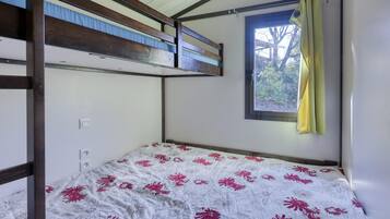 Nhà gỗ | 2 phòng ngủ, bộ trải giường