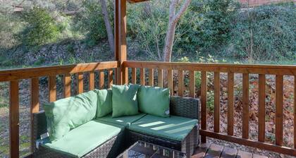 Quiet Detached Chalet for Five