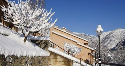Peaceful Alpine Triplex Escape