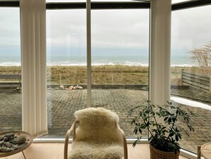 Interior - Restored fisherman's house on cliff in Thy (Hanstholm)