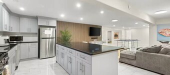 Matchette Manor • Luxury Hideaway Flat • Lasalle