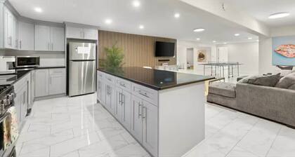 Matchette Manor • Luxury Hideaway Flat • Lasalle