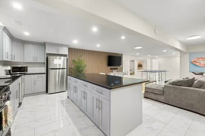 Matchette Manor • Luxury Hideaway Flat • Lasalle