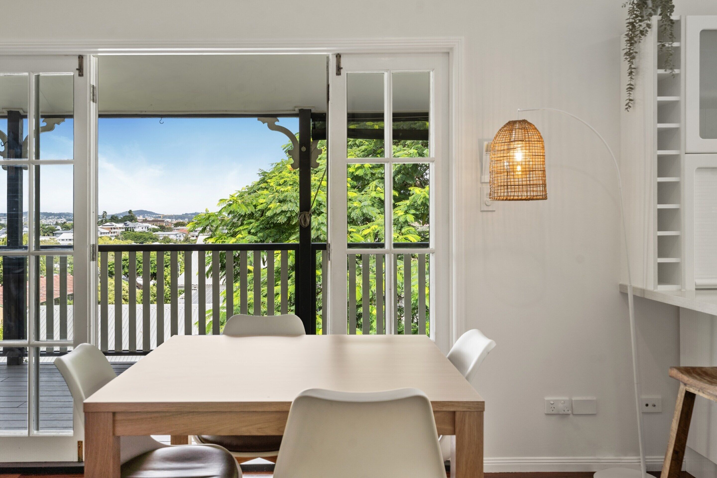 Apartment | Dining