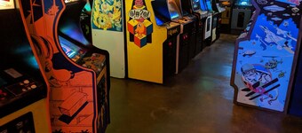 1980's ARCADE + 80's themed bedroom