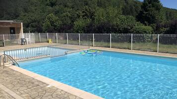 Apartment | Pool | Outdoor pool