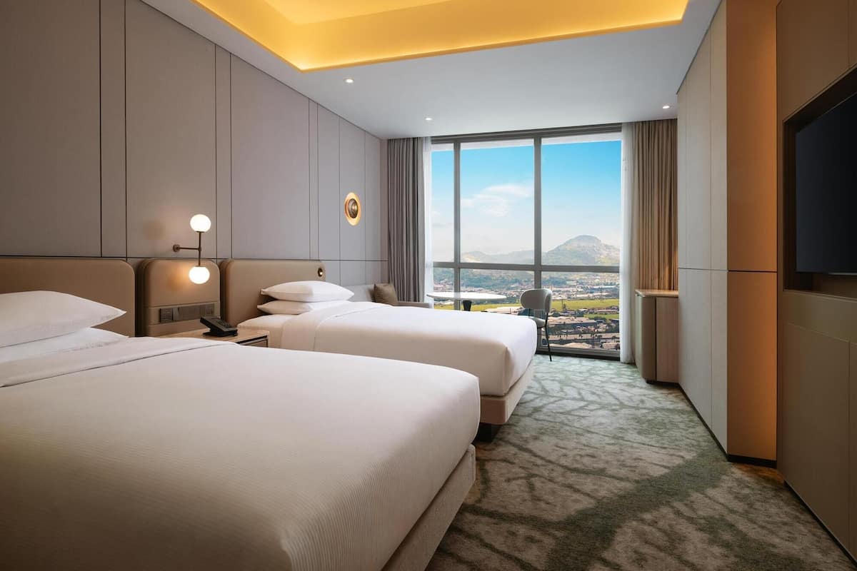 Room, 2 Twin Beds | Minibar, in-room safe, desk, laptop workspace