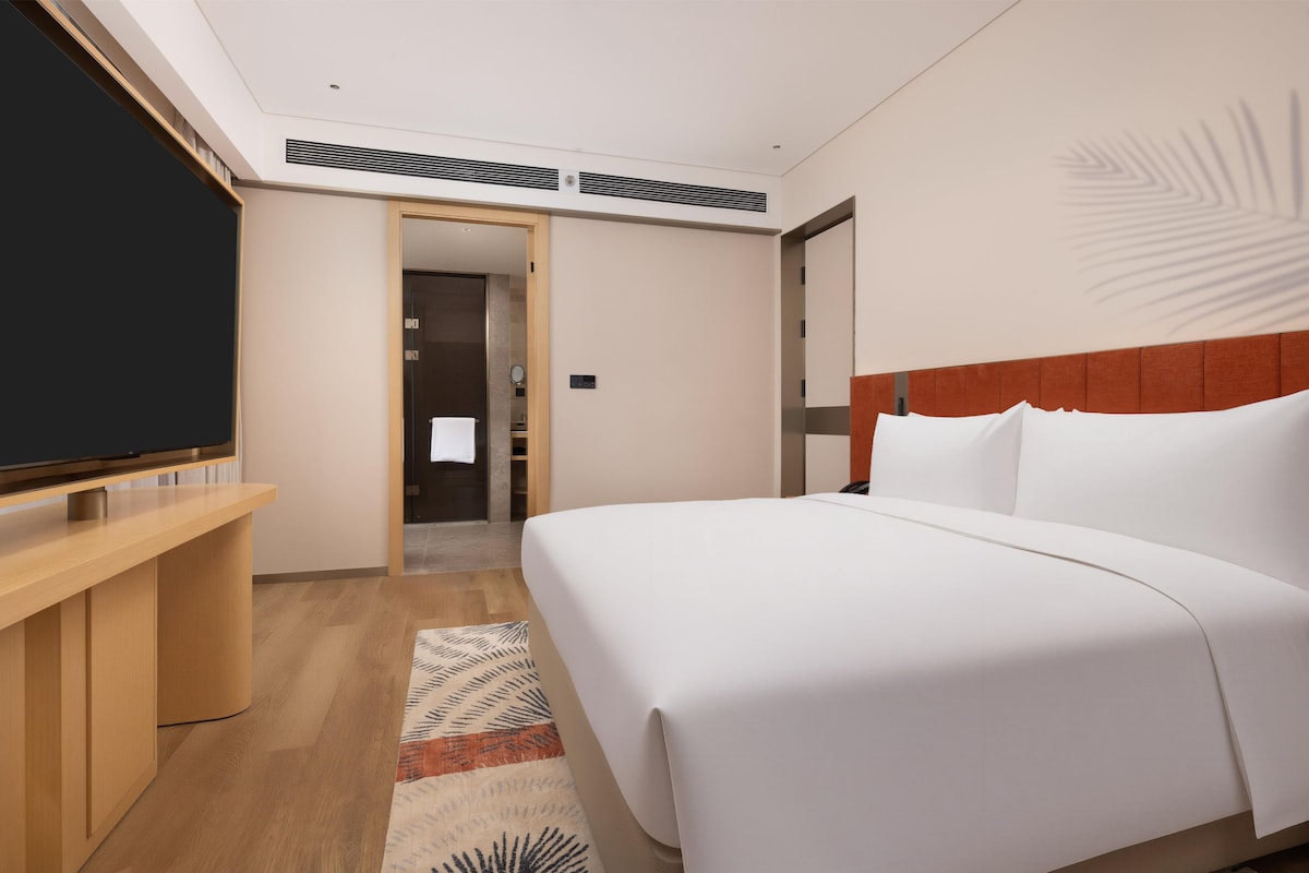Deluxe Suite, 1 King Bed