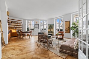 TV - Gourmandise, 2BR/1BA, 4 people (Paris)