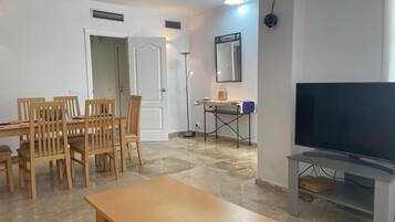 Huis, toegankelijk voor mindervaliden | 3 slaapkamers, internet
