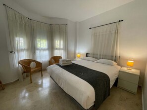 Huis, toegankelijk voor mindervaliden | 3 slaapkamers, internet