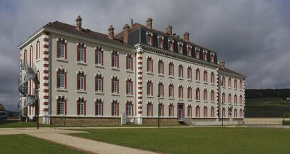 Heritage Apartment for 4 in Epernay