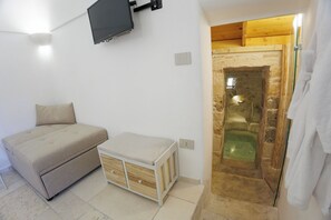 Room - Vrbo Property (martina franca)
