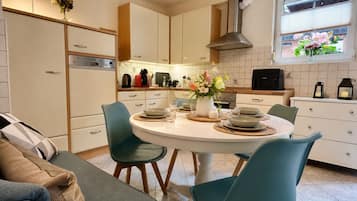 Maison, vue sur le jardin | Restauration