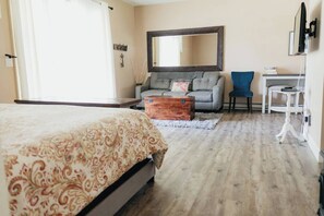 Bügeleisen/Bügelbrett, Reisekinderbett, kostenloses WLAN, Bettwäsche