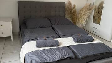 Desk, iron/ironing board, free WiFi, bed sheets