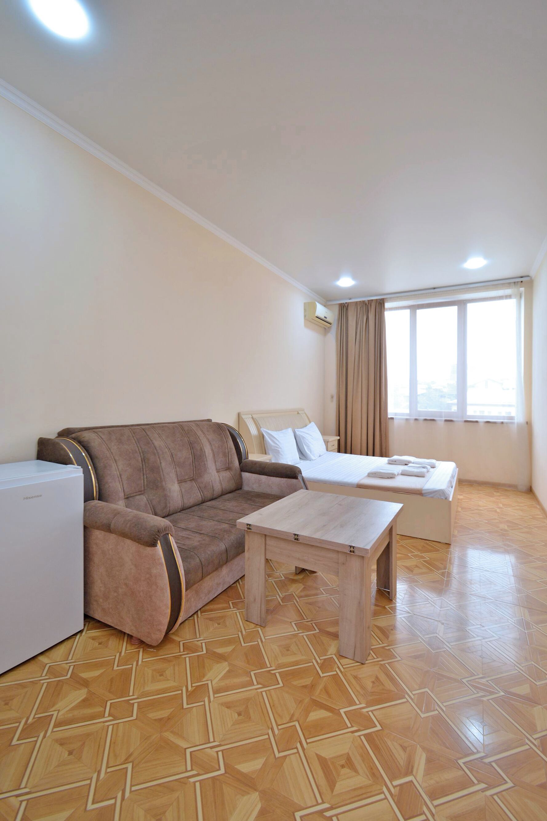 Desk, laptop workspace, free WiFi, bed sheets
