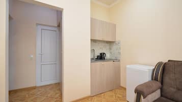 Standard Apartment, City View | Interior