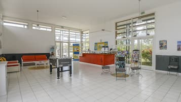 House | Lobby