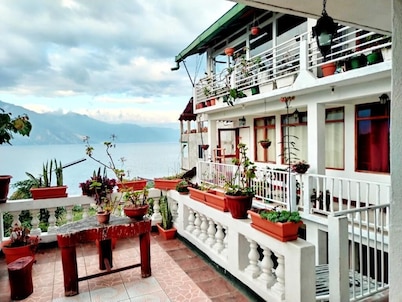 Hotel Victoria Atitlan