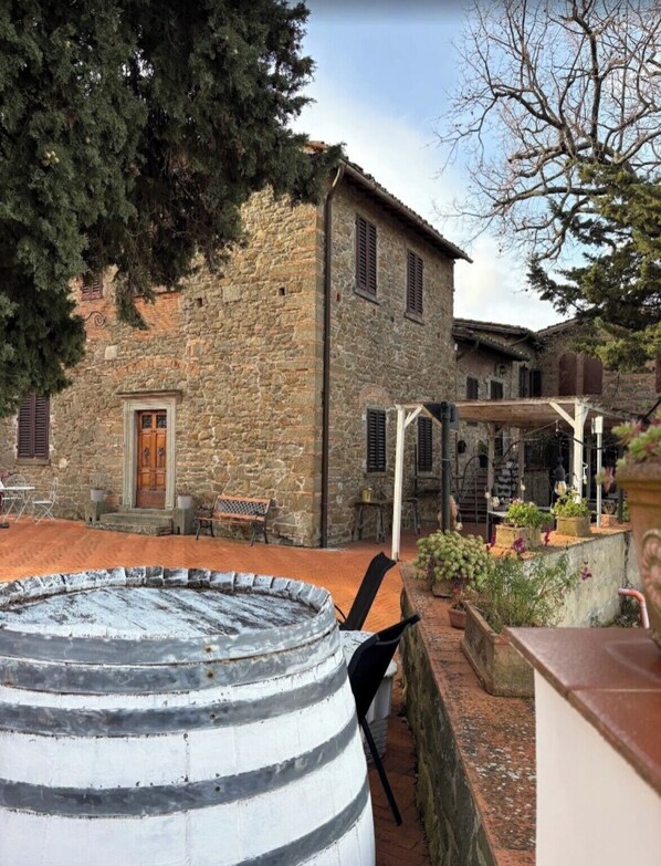 Front of property - Azienda agricola la camporena (Greve in Chianti)