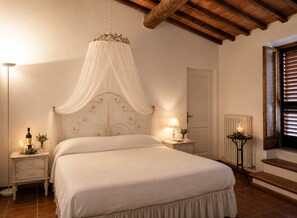 Deluxe Double Room, Balcony, Hill View