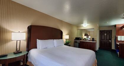 ADA King Room | Breakfast Included | Near MFR