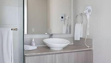 Apartment, City View | Bathroom | Shower, towels, soap, shampoo