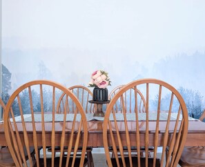 Dining - Southern Comfort 3BR/2.5 bath 5 min to base*pool* (Enterprise)