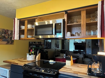 Cute, comfy, and close to Gallatin County Fairgrounds & Gallatin Valley BMX Park