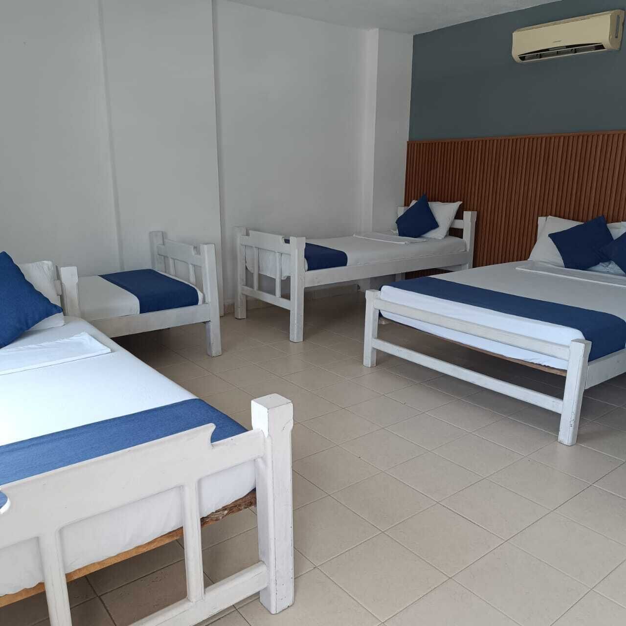 Habitación cuádruple | Wifi gratis 