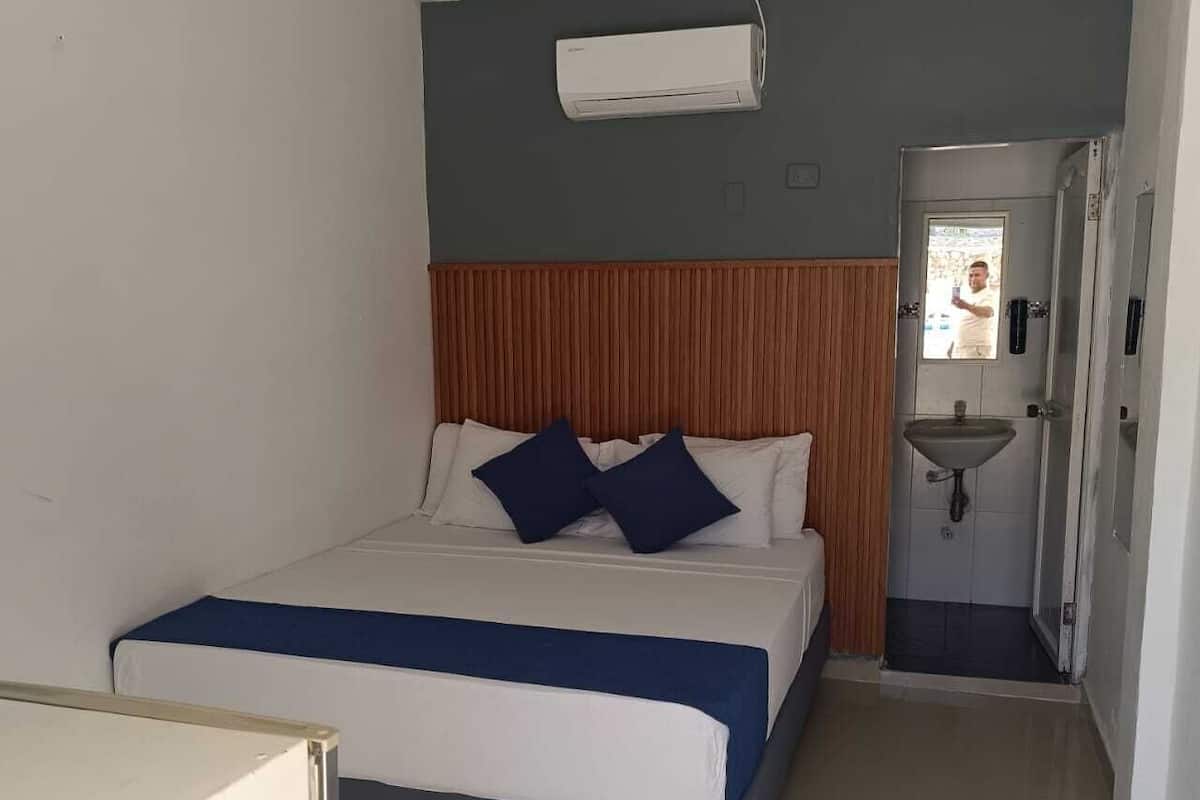 Double Room | Free WiFi