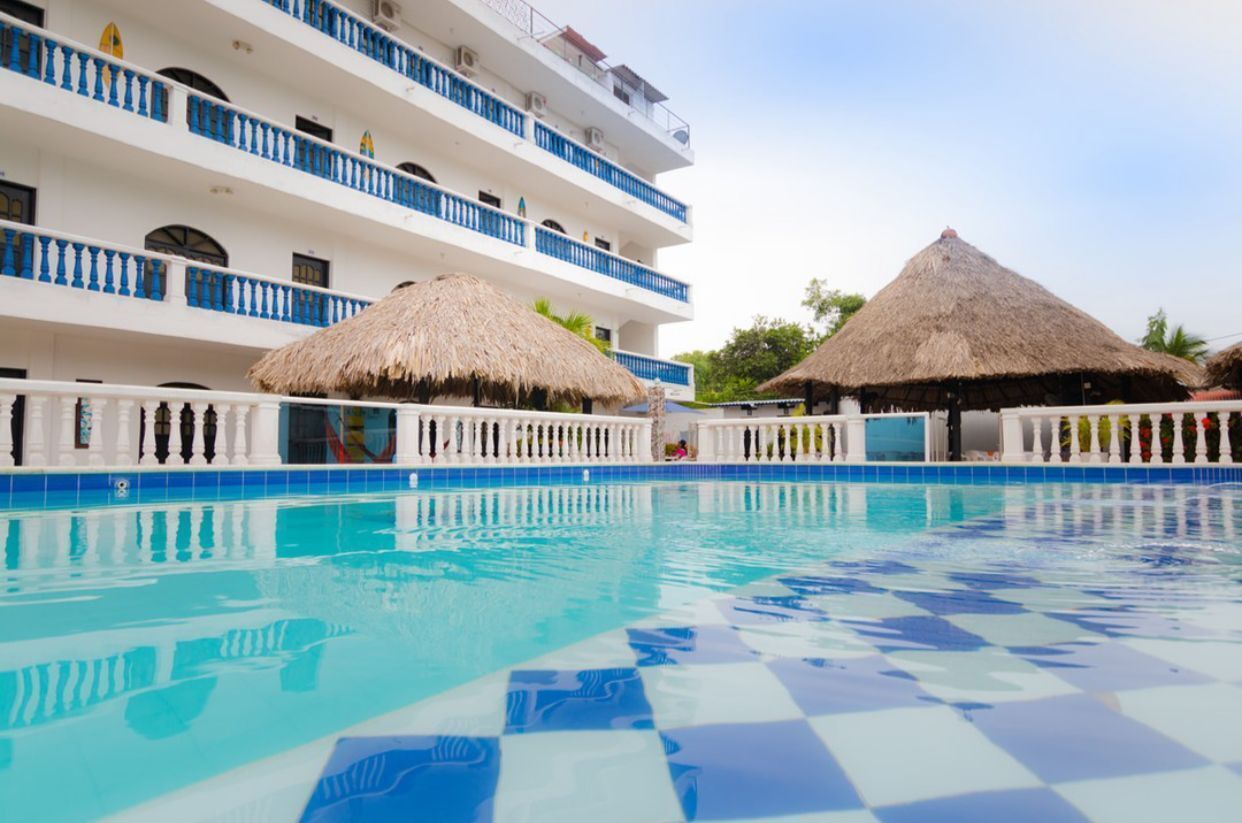 12 outdoor pools