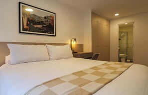 Desk, iron/ironing board, WiFi, bed sheets - w* | Design-Forward 2BR w/ Balcony in Miraflores (Miraflores)
