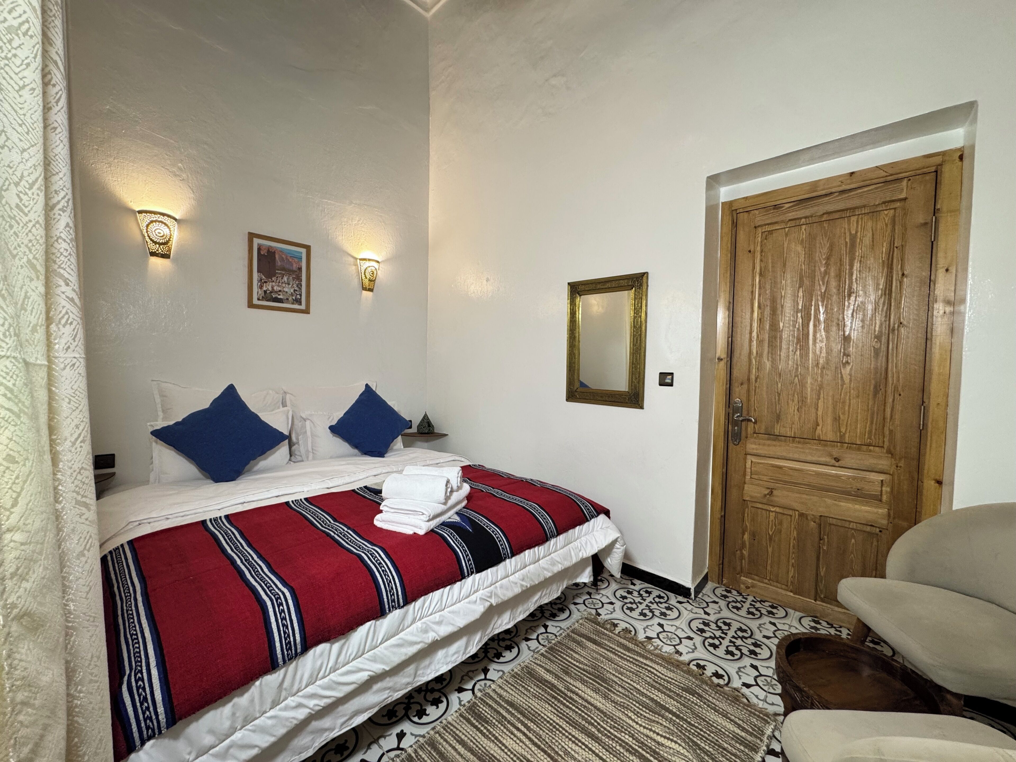 Habitación estándar con 1 cama doble o 2 individuales | Wifi gratis