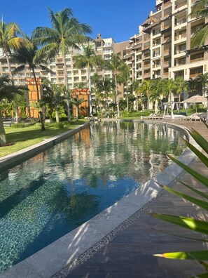 Outdoor pool, a heated pool - Family Beach Resort and Spa, Cancun - sleeps 6 (Cancun)