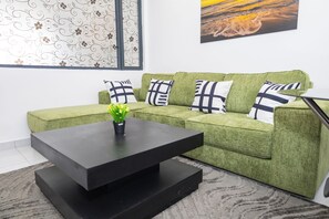 Living area - Soothing 1-bedroom apartment near JW Marriot and GTC Westlands (Nairobi)
