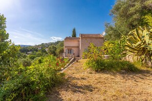 Property grounds - Villa Andéria – Your Provençal Retreat in Callian (Callian)