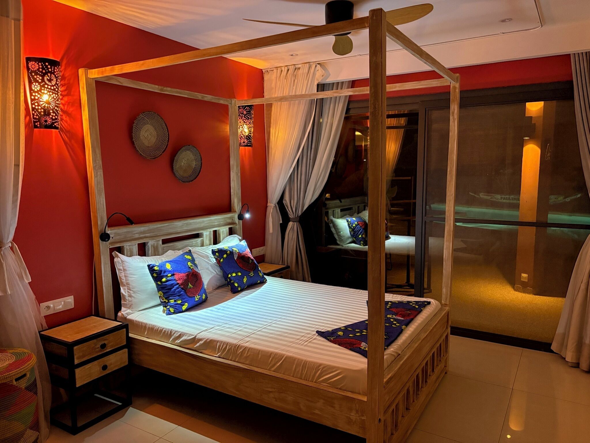 Deluxe Suite, Ocean View | Premium bedding, down comforters, in-room safe, individually decorated